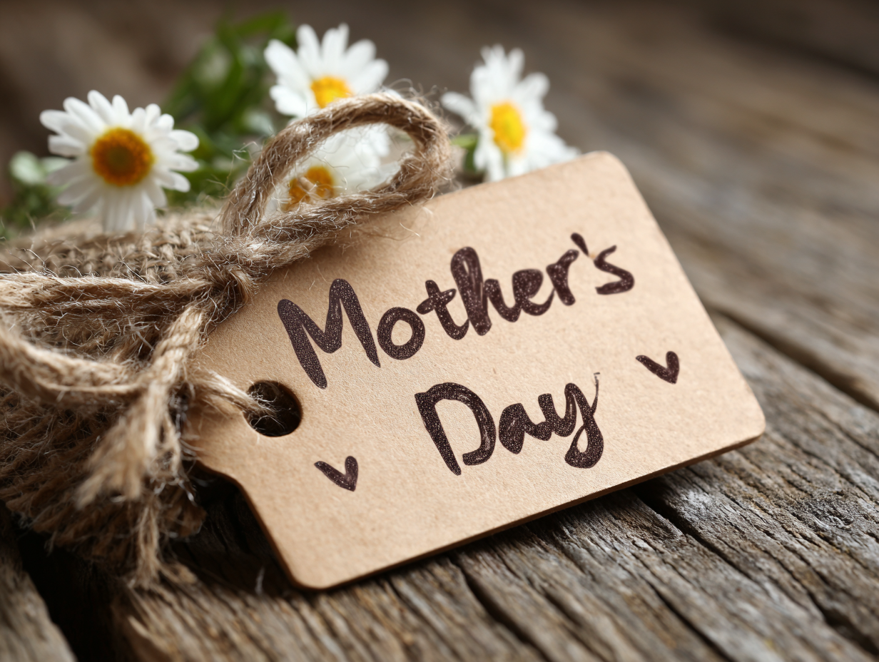 35+ Mother’s Day Messages That Actually Work (From Son, Daughter, Short, Heartfelt & More)